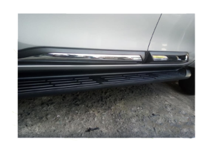 toyota-hilux-revo-2016-2018-side-body-moulding-black-chrome