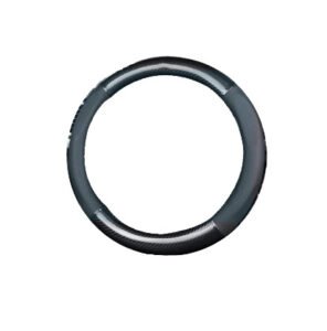 a-small-carbon-steering-wheel-cover